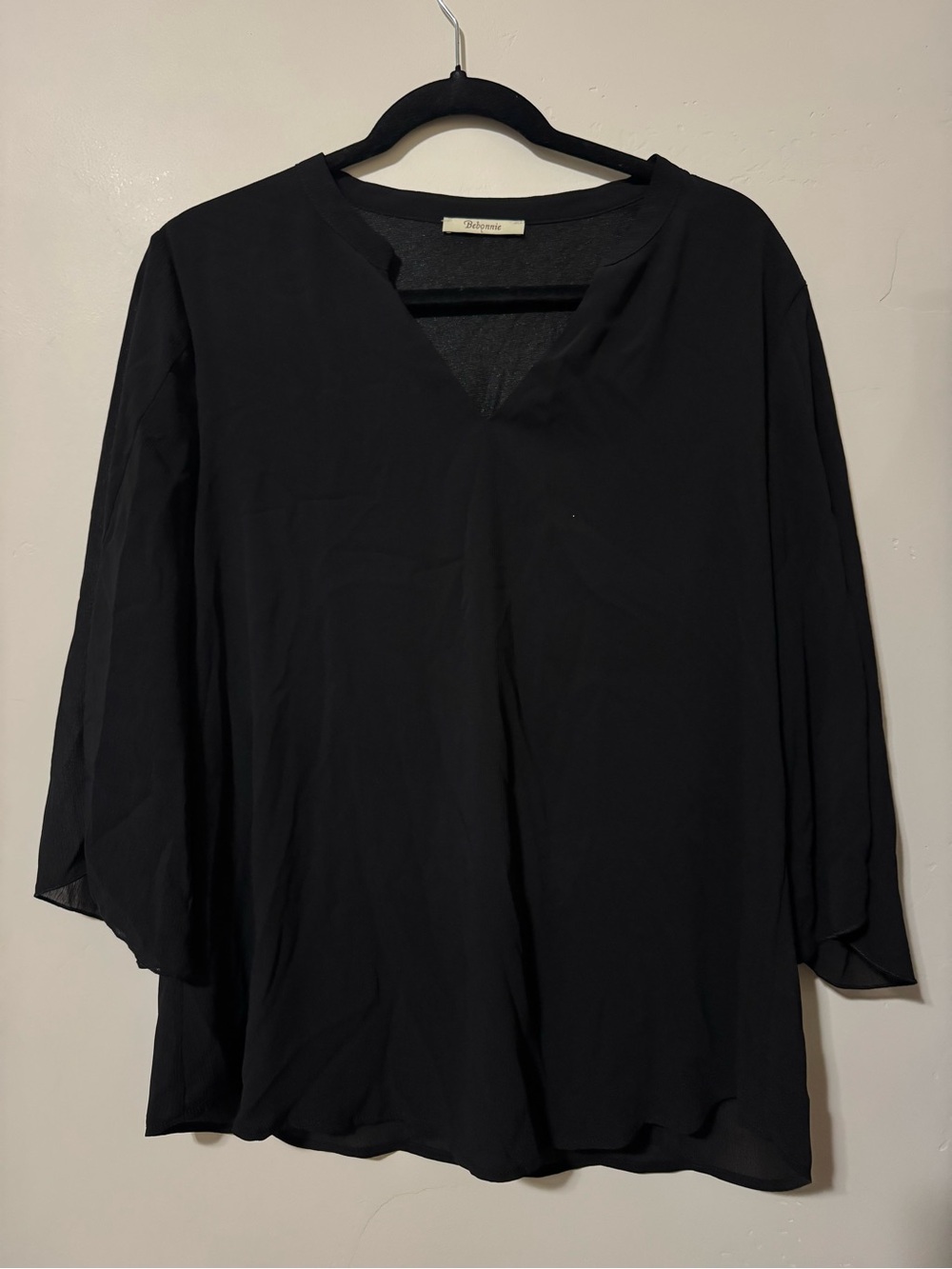 Vince Relaxed V-Neck Black Long-Sleeve Tunic